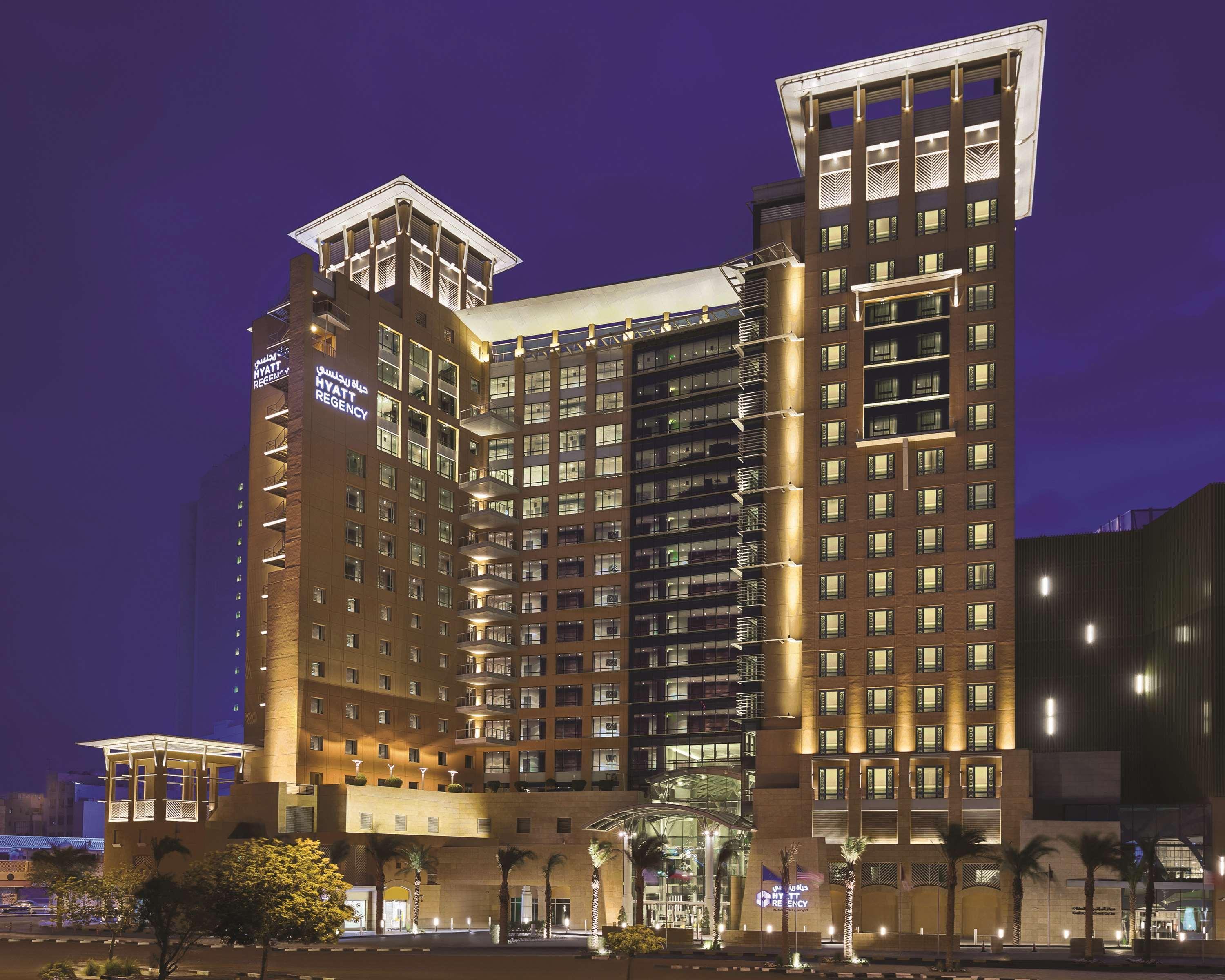 Hyatt Regency Al Kout Mall Kuwait City Ngoại thất bức ảnh The Ritz-Carlton, Riyadh