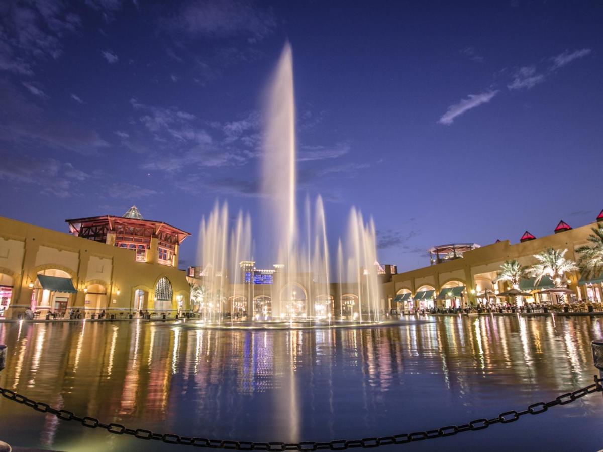Hyatt Regency Al Kout Mall Kuwait City Ngoại thất bức ảnh Fountains at The Avenues Kuwait